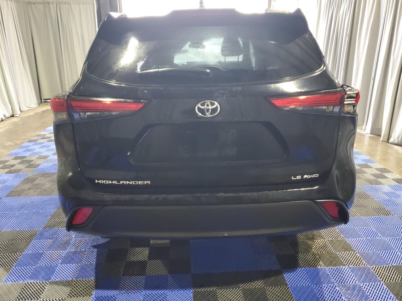 Lot #2417059977 2023 TOYOTA HIGHLANDER