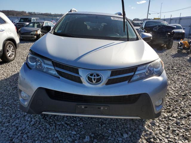 2015 TOYOTA RAV4 XLE - JTMRFREV7FD152065