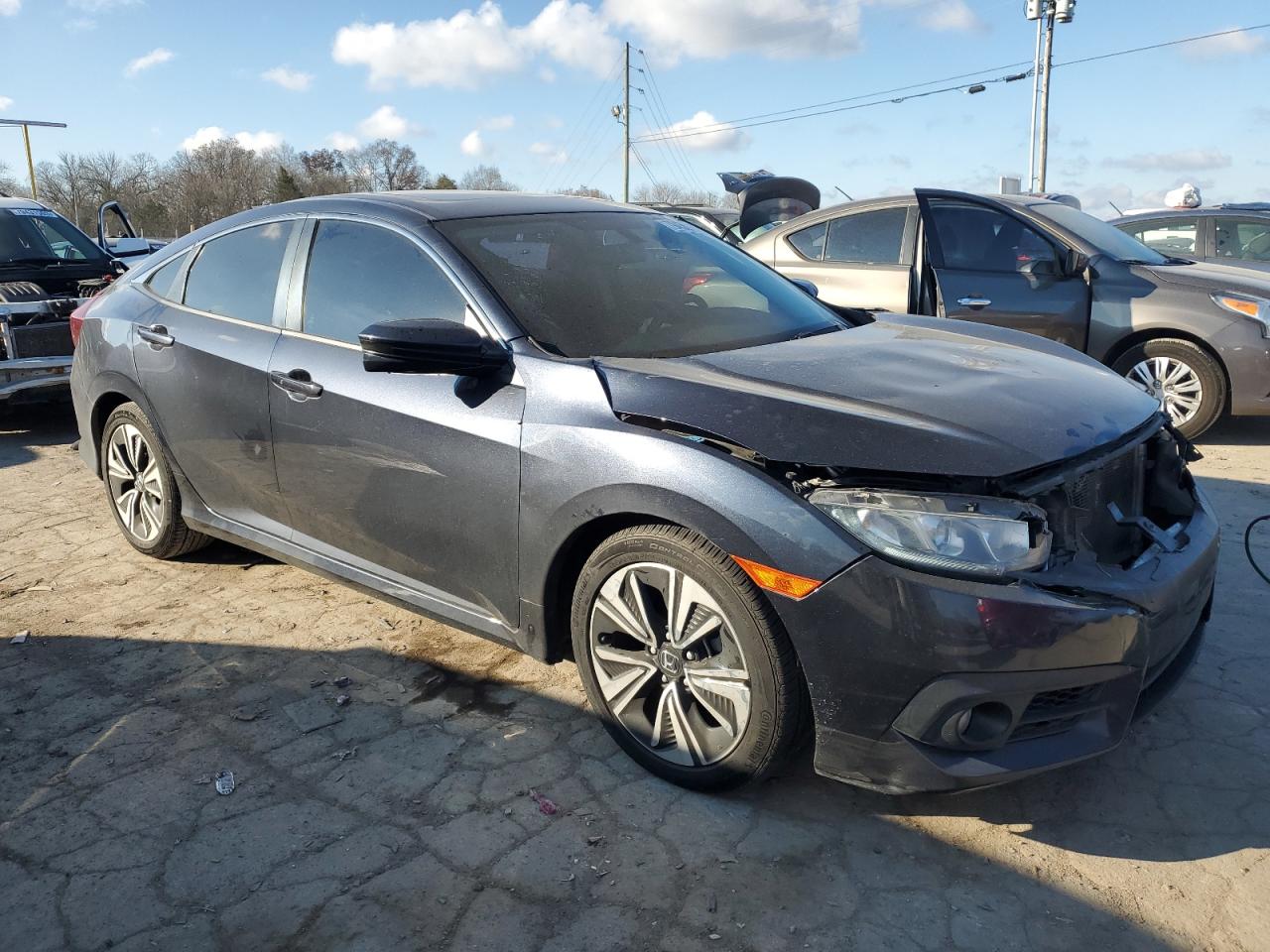 2017 Honda Civic Ex vin: 2HGFC1F39HH640404