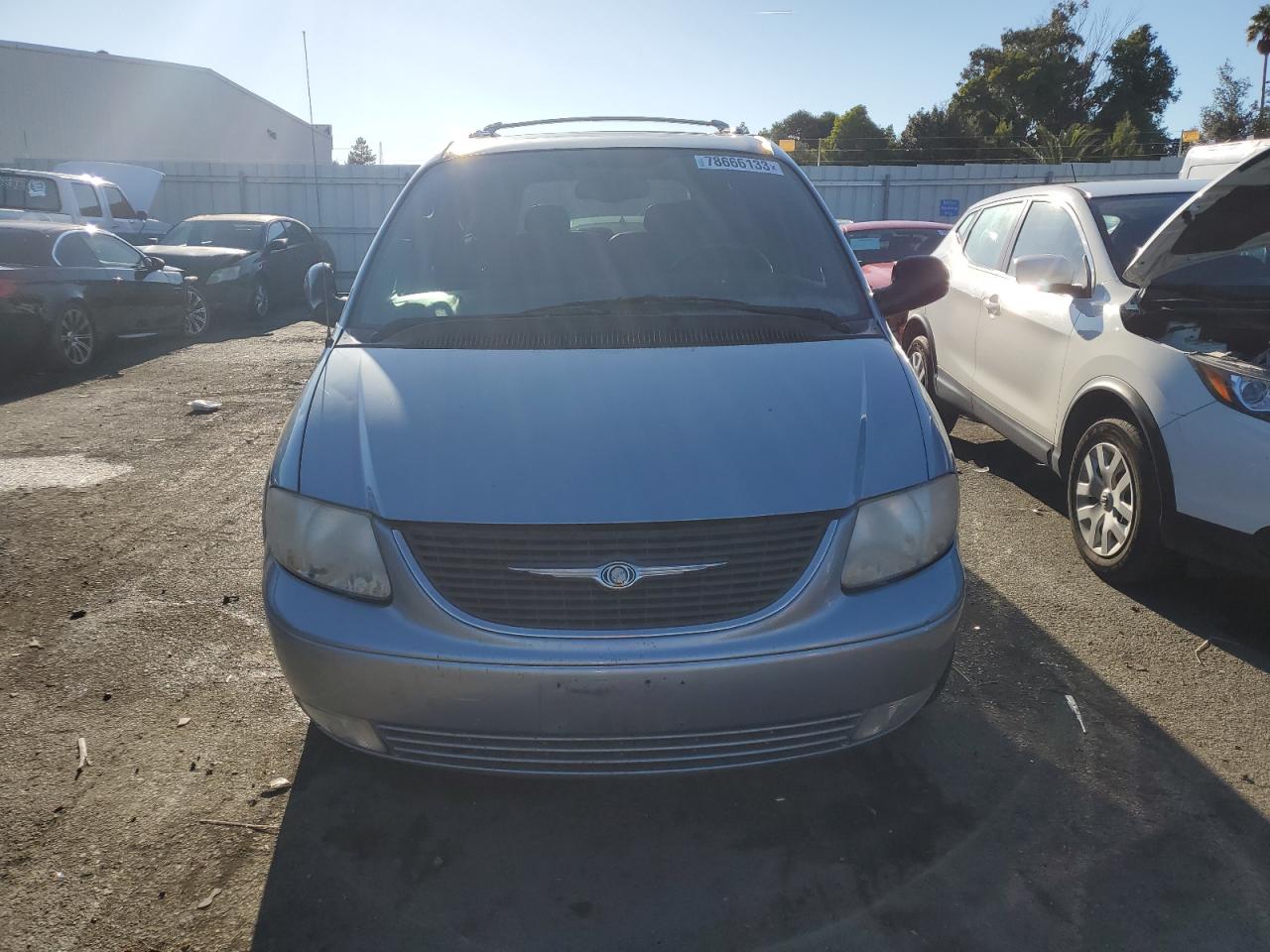 2C8GP64L74R566779 2004 Chrysler Town & Country Limited