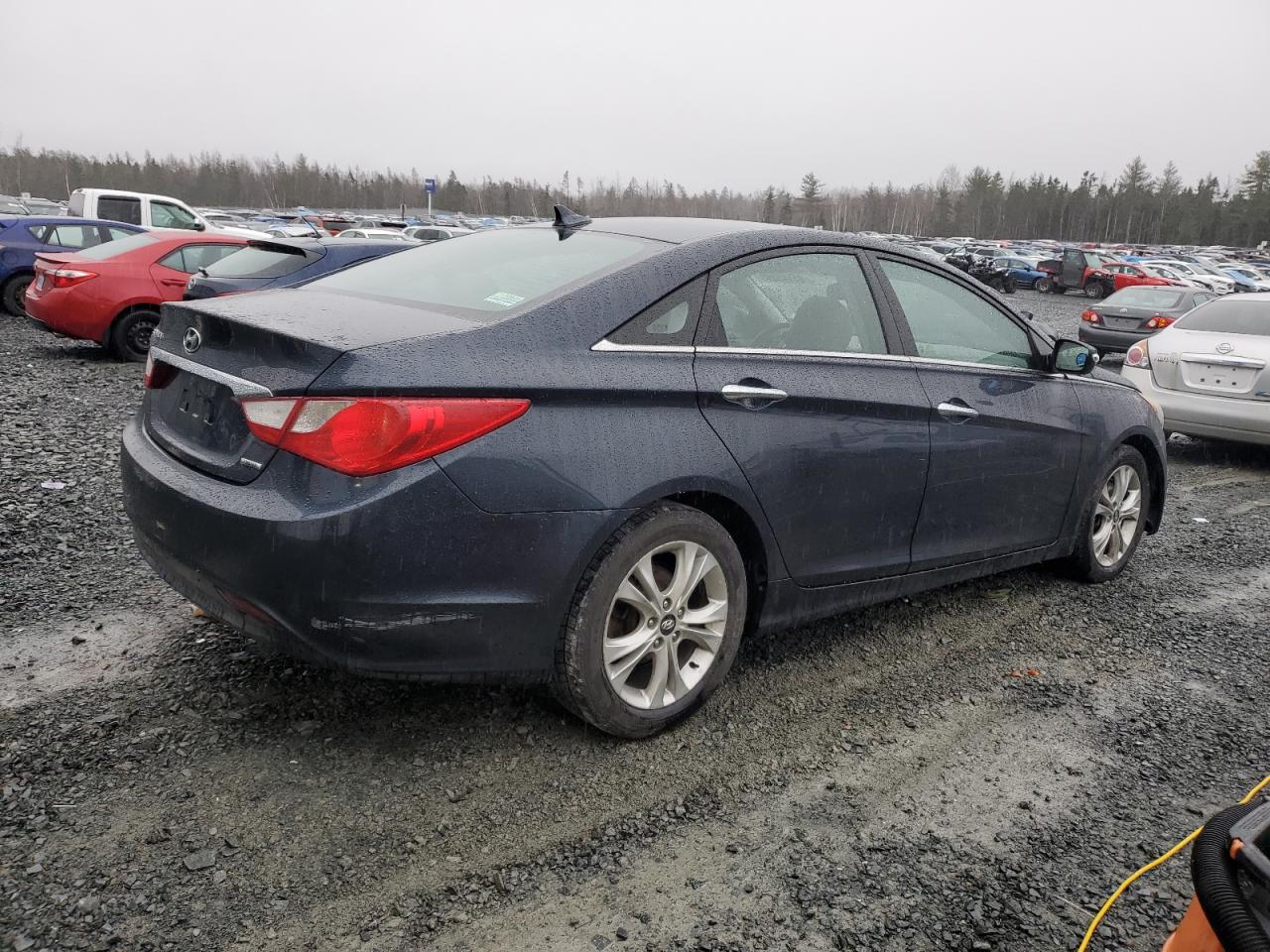 5NPEC4AC6BH140752 2011 Hyundai Sonata Se