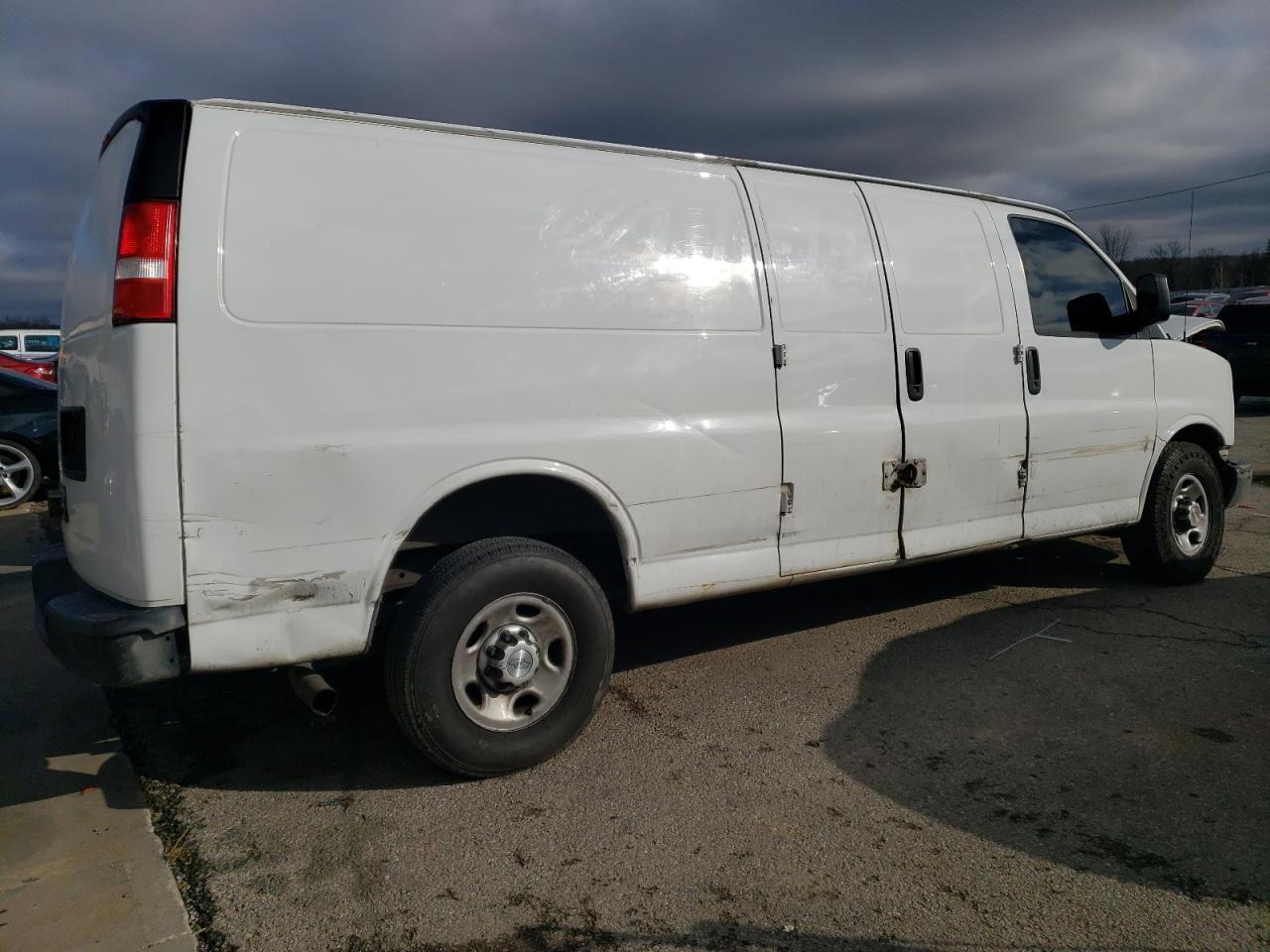 1GCWGGBA5E1116896 2014 Chevrolet Express G2500