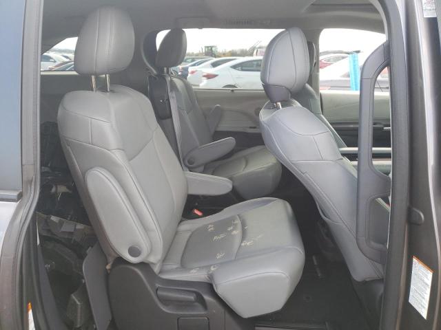 5TDYRKEC8NS110385 | 2022 Toyota sienna xle