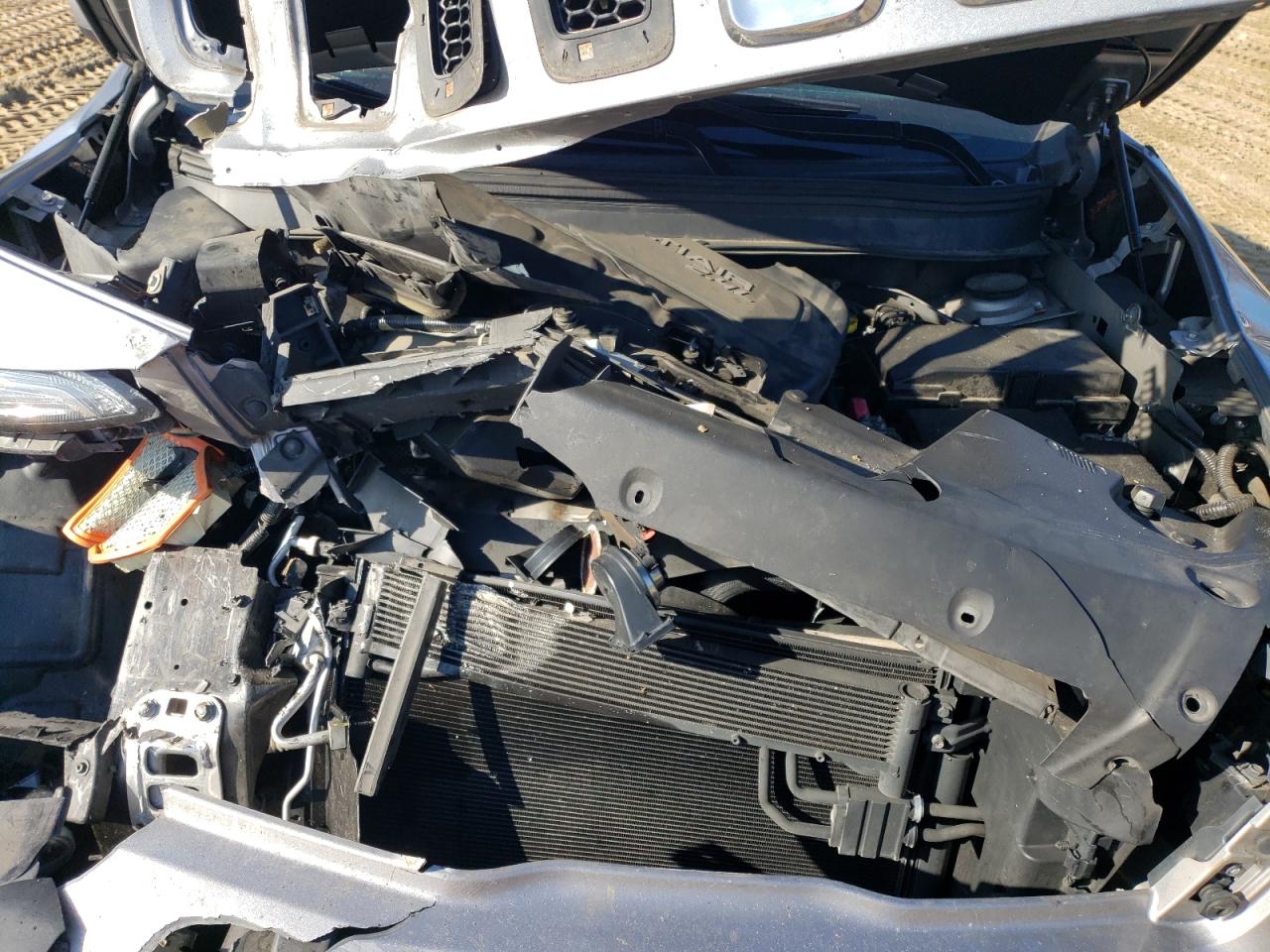 1C4PJLCB4FW683417 2015 Jeep Cherokee Latitude