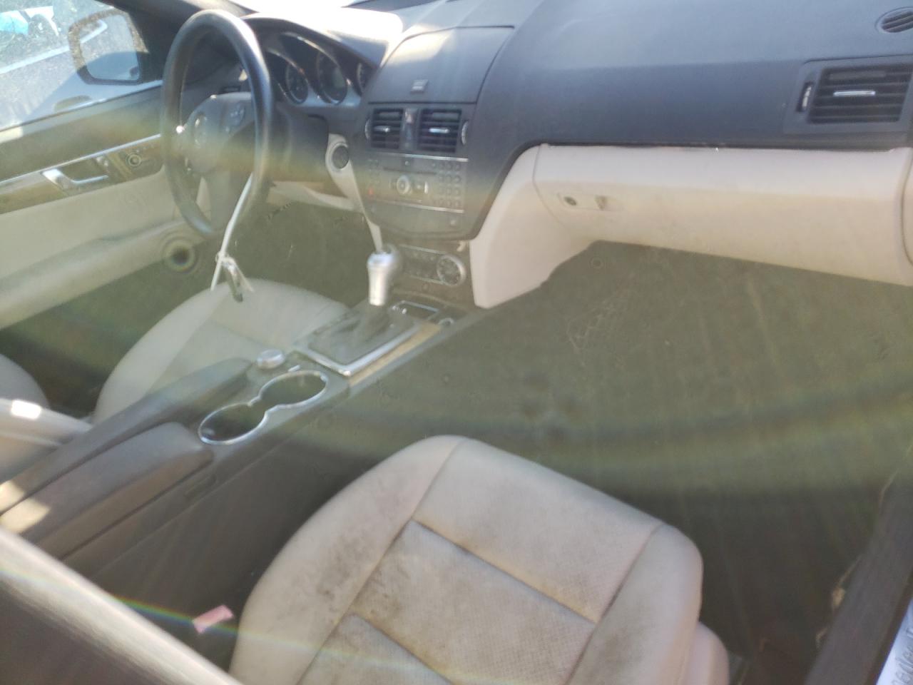 wddgf56x79r045000 WDDGF56X79R045000 2009 Mercedes-Benz C 350