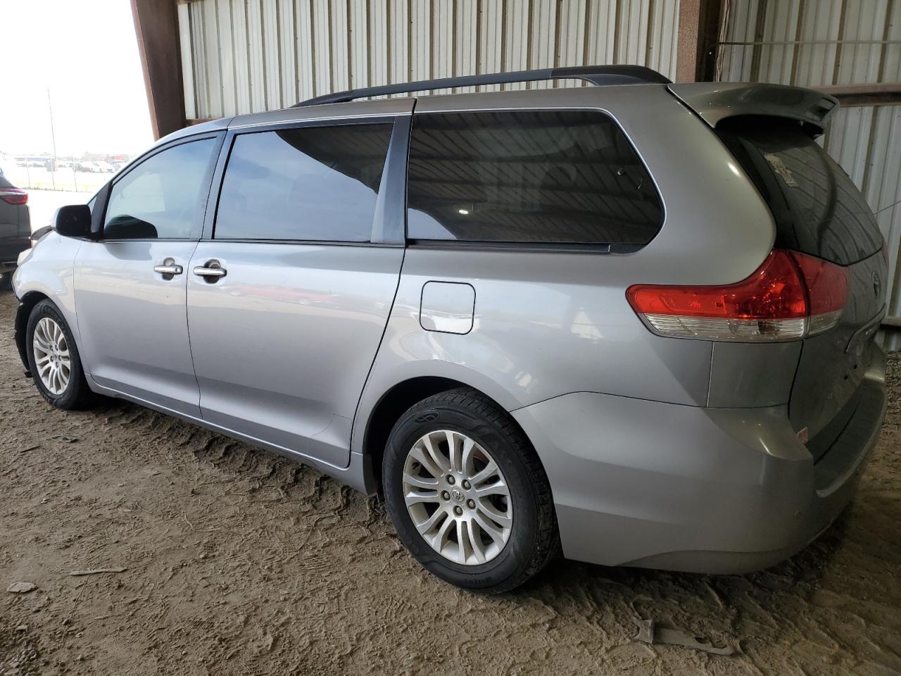 2012 Toyota Sienna Xle vin: 5TDYK3DC6CS264098