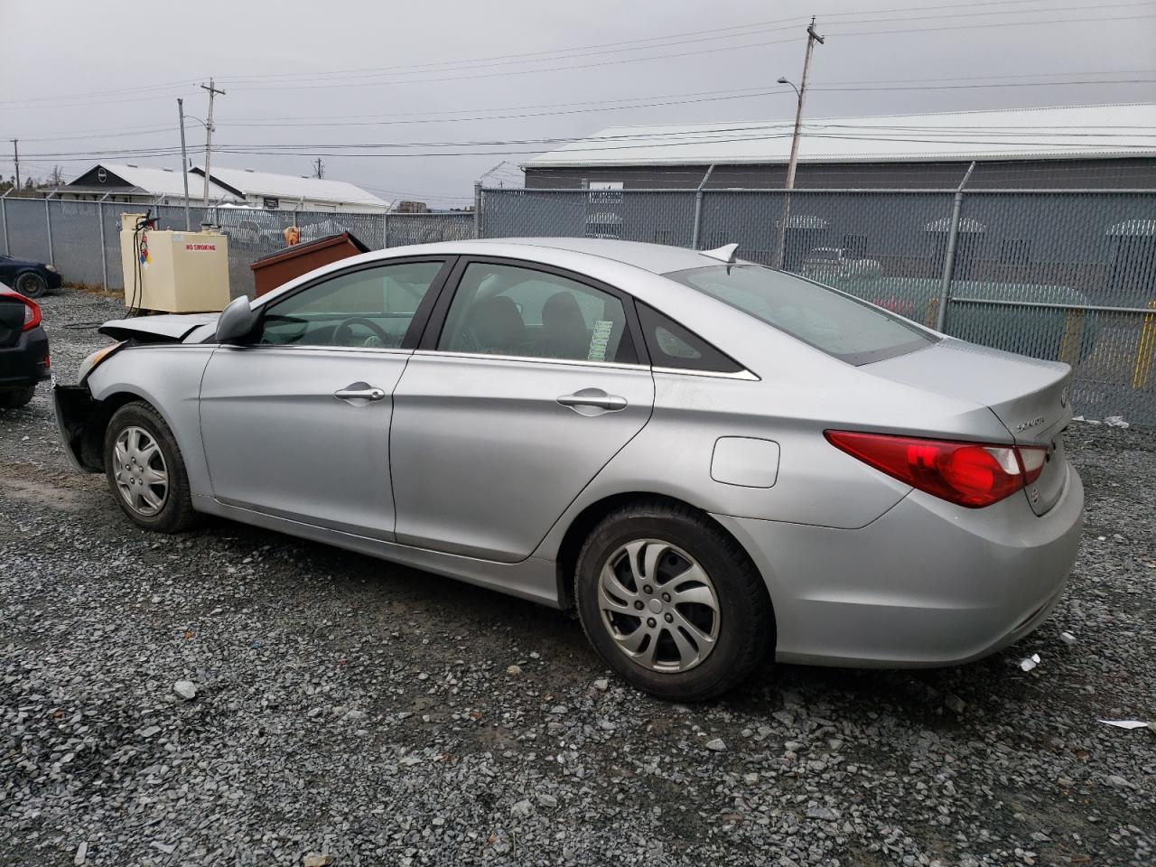 5NPEB4AC0DH723551 2013 Hyundai Sonata Gls