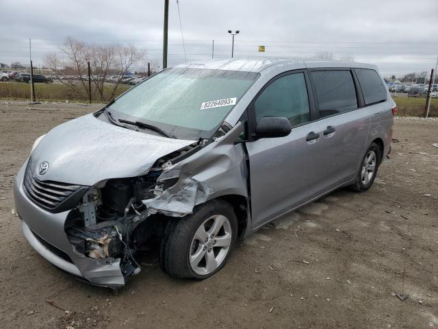 2017 Toyota Sienna 3.5L de vânzare în Indianapolis, IN - Front End