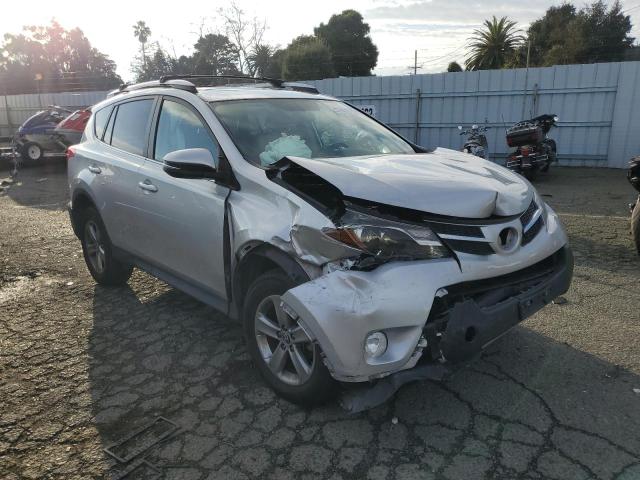 2T3WFREV8FW143560 | 2015 TOYOTA RAV4 XLE