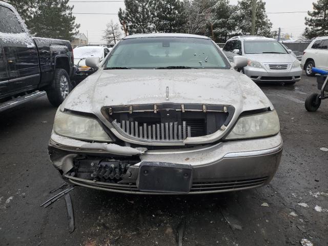 1LNHM82W63Y602524 | 2003 Lincoln town car signature