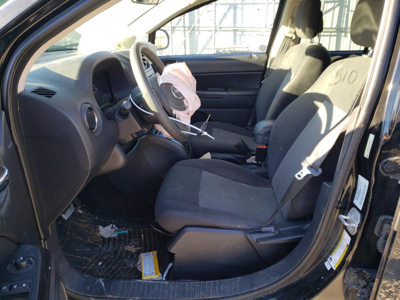 1C4NJDBB7FD332446 2015 Jeep Compass Sport