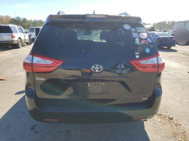 5TDYZ3DC5JS919327 | 2018 TOYOTA SIENNA XLE