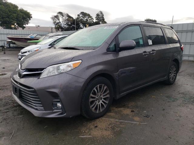 2020 Toyota Sienna XLE