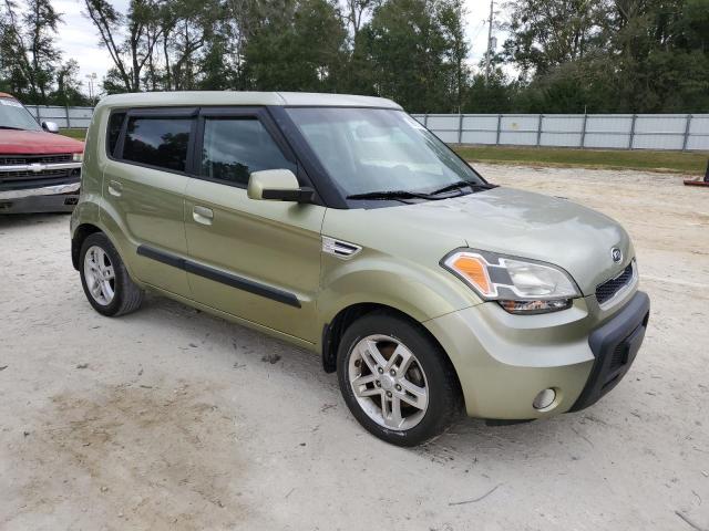 2010 Kia Soul + VIN: KNDJT2A23A7052853 Lot: 79970933