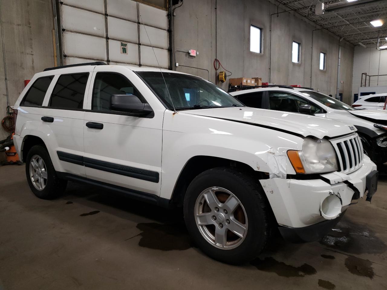 1j4gr48k86c316605 1J4GR48K86C316605 2006 Jeep Grand Cherokee Laredo