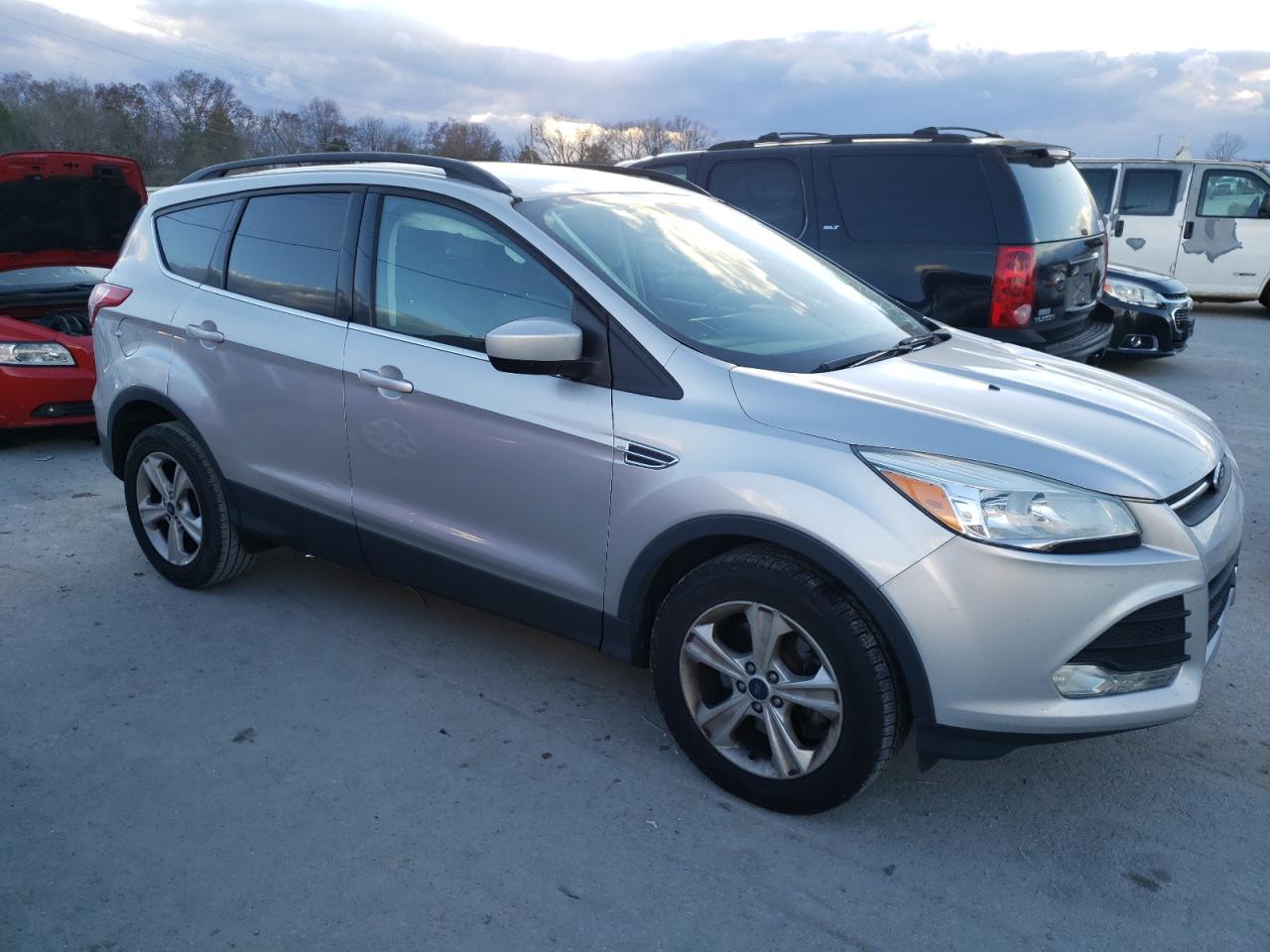 2016 Ford Escape Se vin: 1FMCU9G9XGUA62840