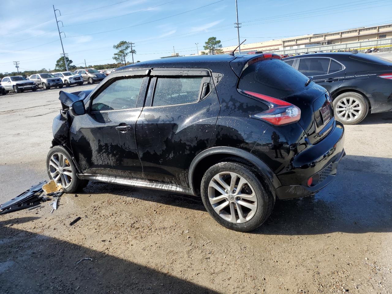 2016 Nissan Juke S vin: JN8AF5MR4GT606827