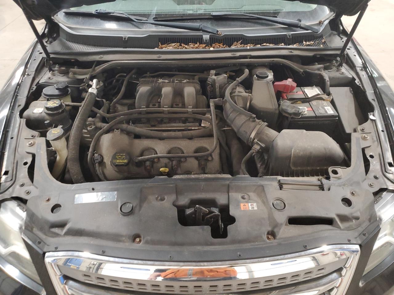 1FAHP2DW8AG150333 2010 Ford Taurus Se