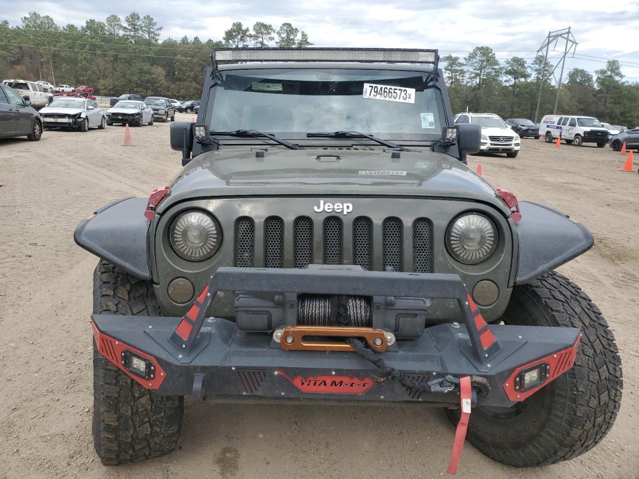 1c4bjweg0fl708870 1C4BJWEG0FL708870 2015 Jeep Wrangler Unlimited Sahara