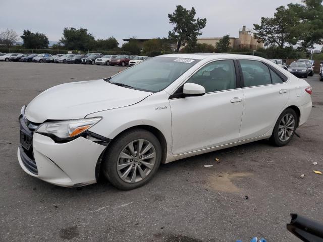 2015 Toyota Camry Hybrid 