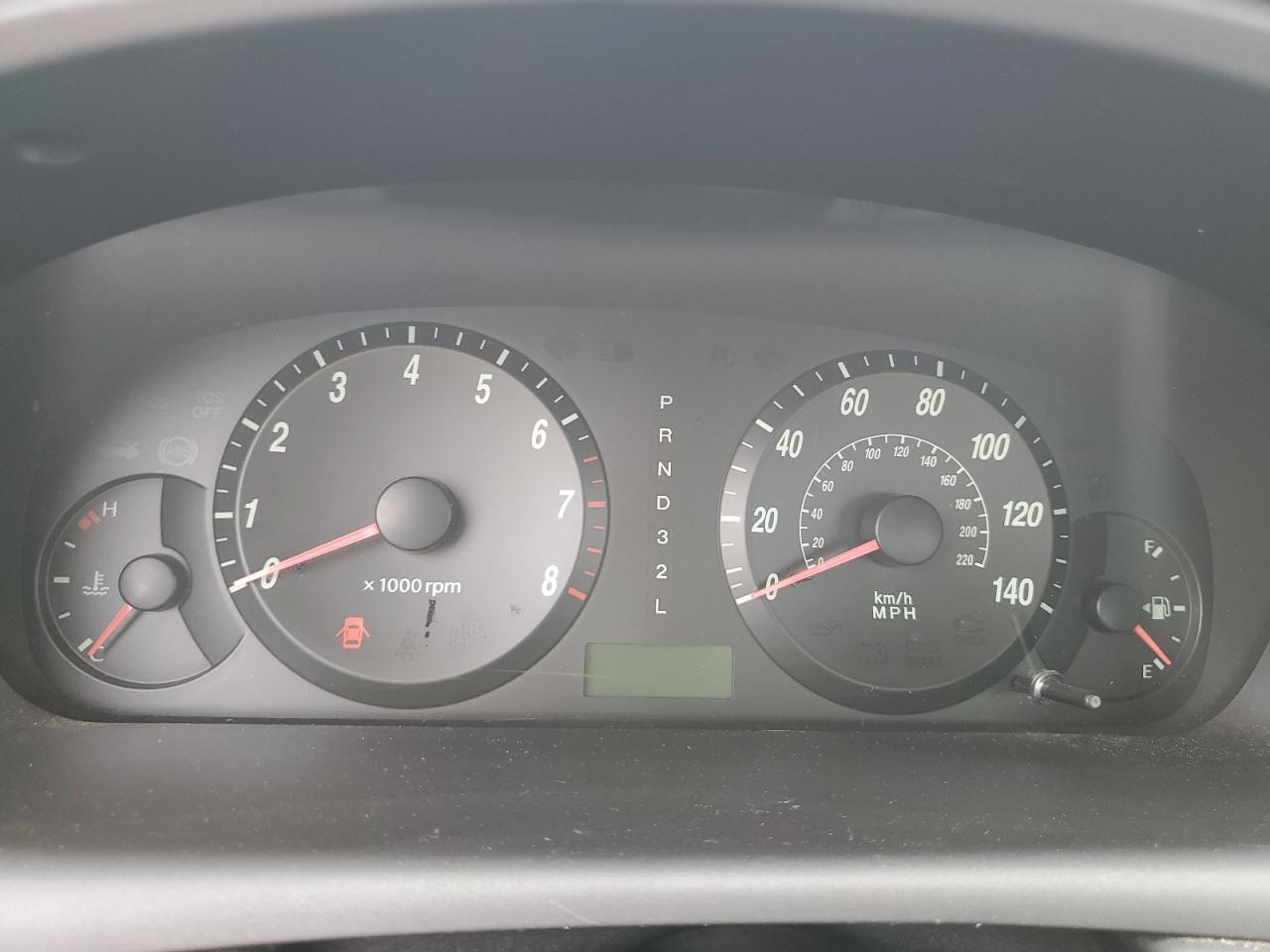 kmhdn46d44u765436 KMHDN46D44U765436 2004 Hyundai Elantra Gls