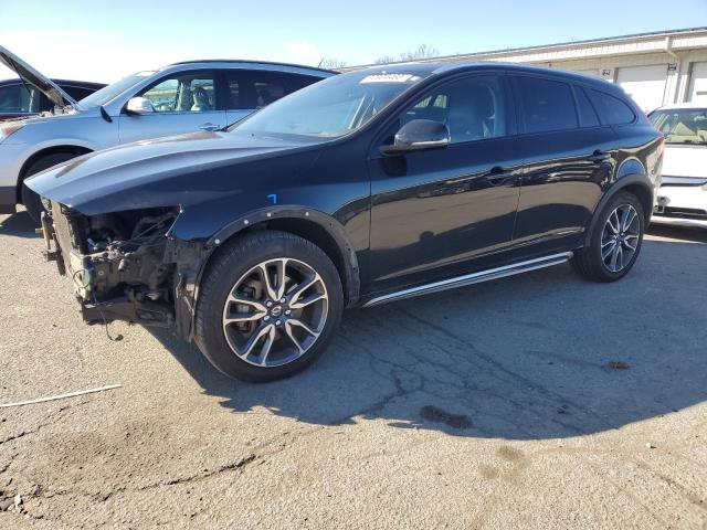 2016 Volvo V60 Cross Country 