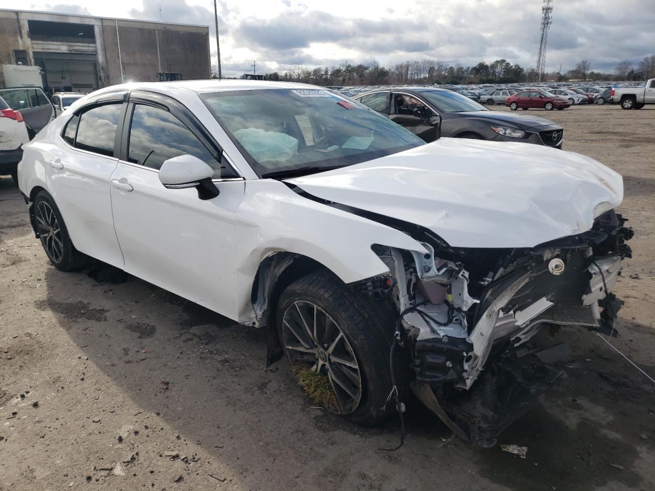 4T1G11AK2NU696213 2022 Toyota Camry Se