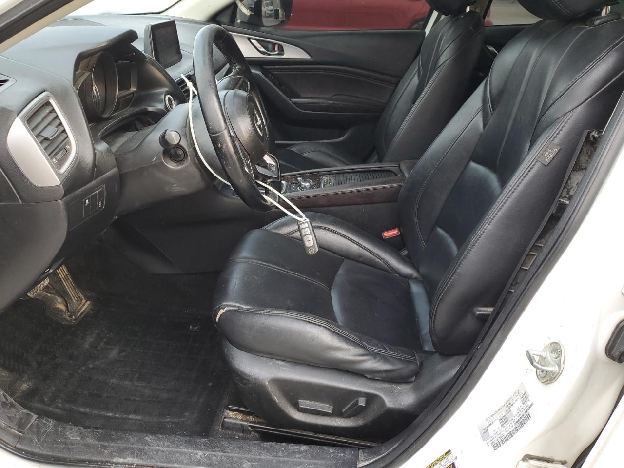 3MZBN1V36JM203327 2018 Mazda 3 Touring