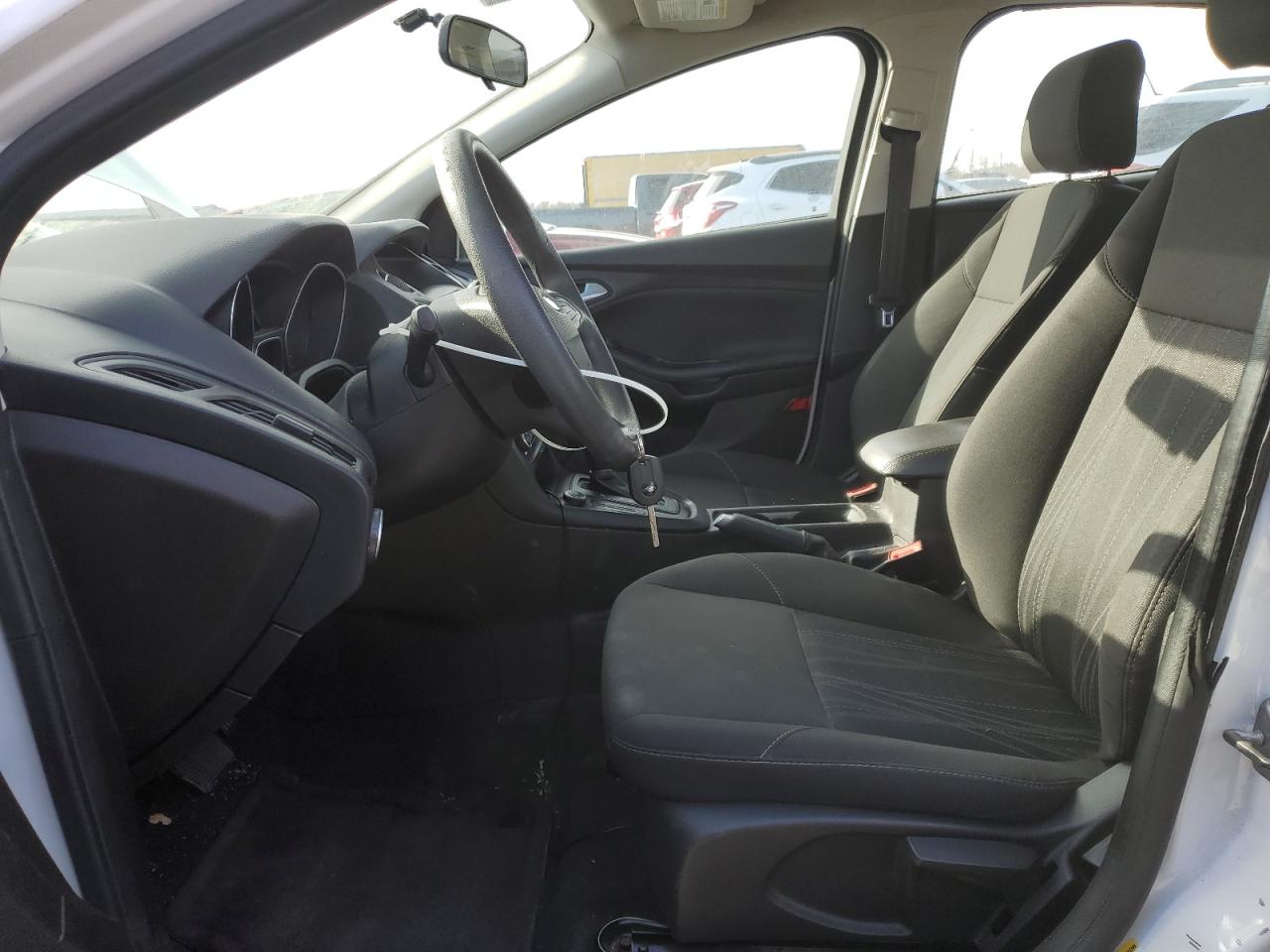 1FADP3F29GL277431 2016 Ford Focus Se