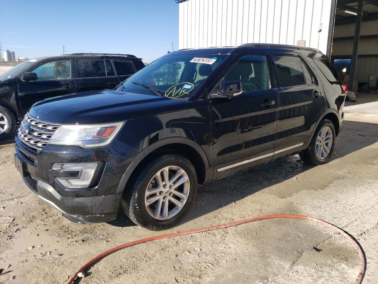 1FM5K7DH2HGB06120 2017 Ford Explorer Xlt