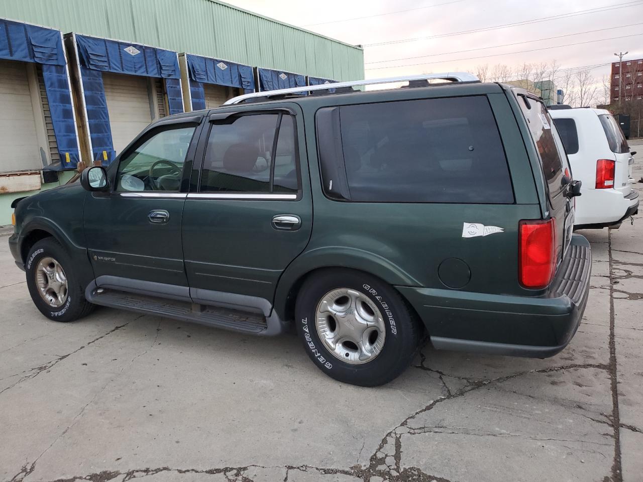 5LMPU28LXXLJ02162 1999 Lincoln Navigator