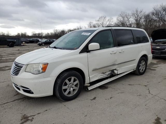 2013 Chrysler Town & Country Touring