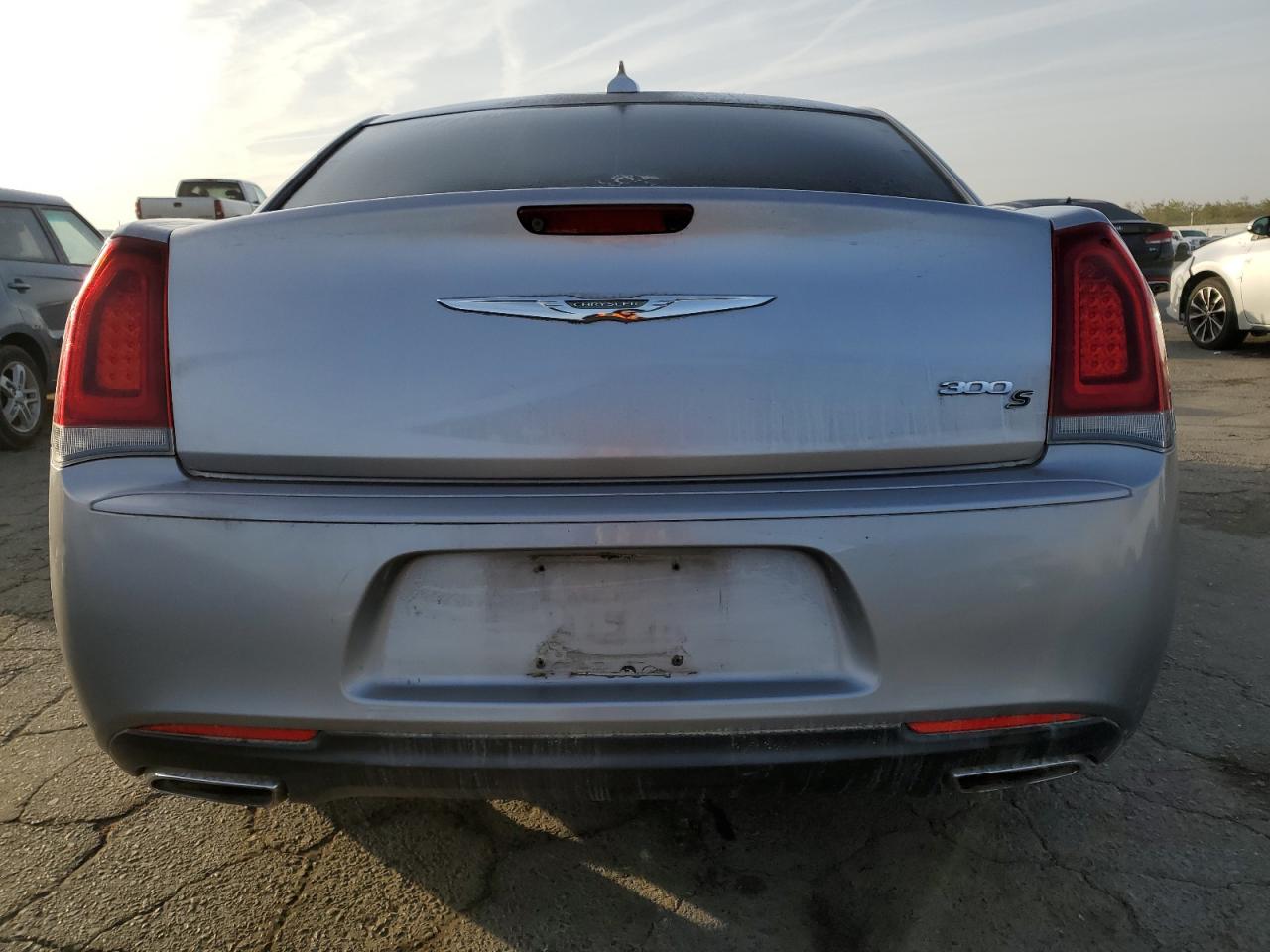 2018 Chrysler 300 S vin: 2C3CCABG9JH243330