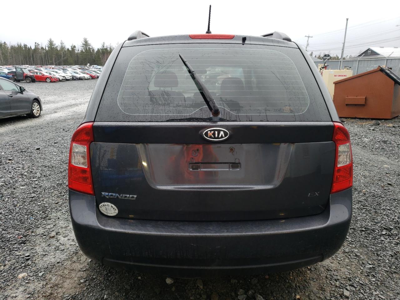 KNAFG525X87217373 2008 Kia Rondo Base