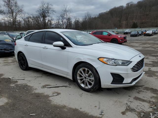 3FA6P0HDXLR135073 Ford Fusion SE 4