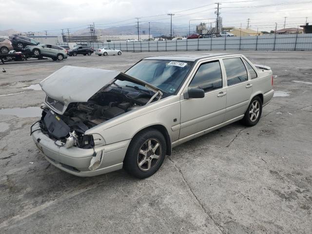 2000 Volvo S70 Base