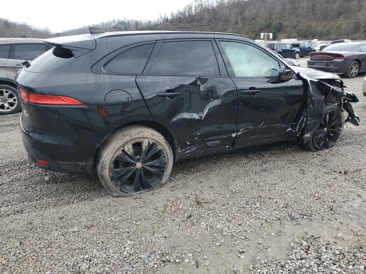 SADCL2GX1LA631622 2020 Jaguar F-Pace R - Sport