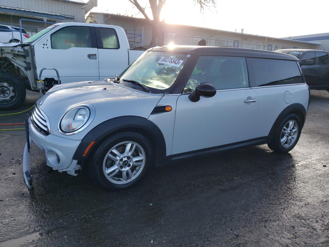 2013 Mini Cooper Clubman vin: WMWZF3C56DT490458