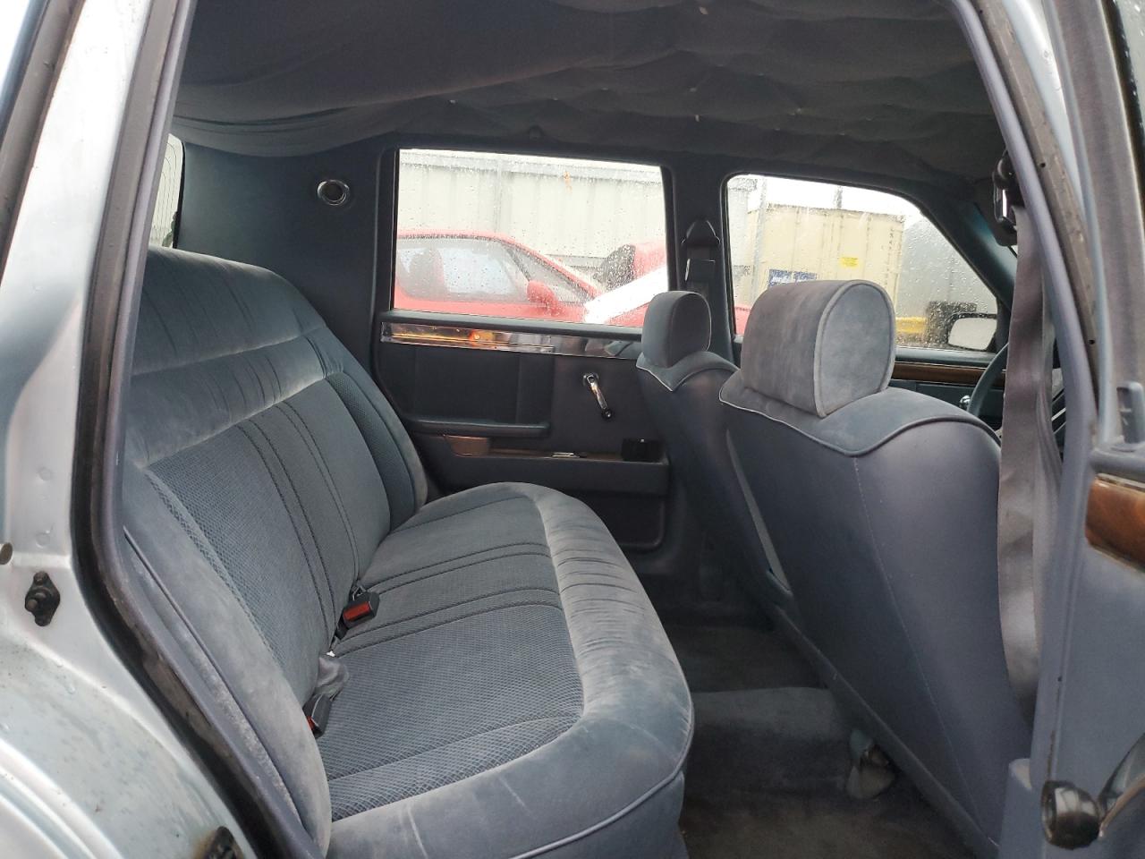 1B3BU4635JD201426 1988 Dodge Dynasty