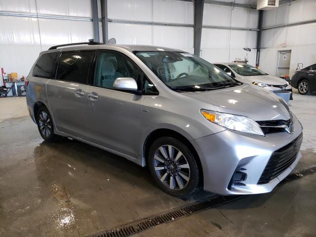 5TDJZ3DCXJS198049 | 2018 TOYOTA SIENNA LE