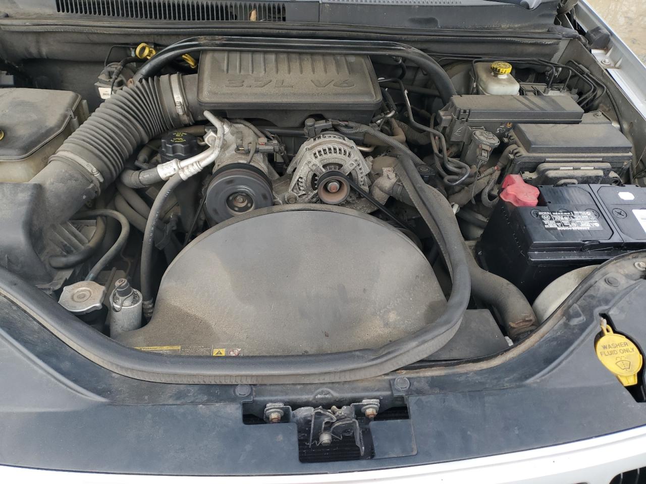 1J4GS48KX5C658303 2005 Jeep Grand Cherokee Laredo