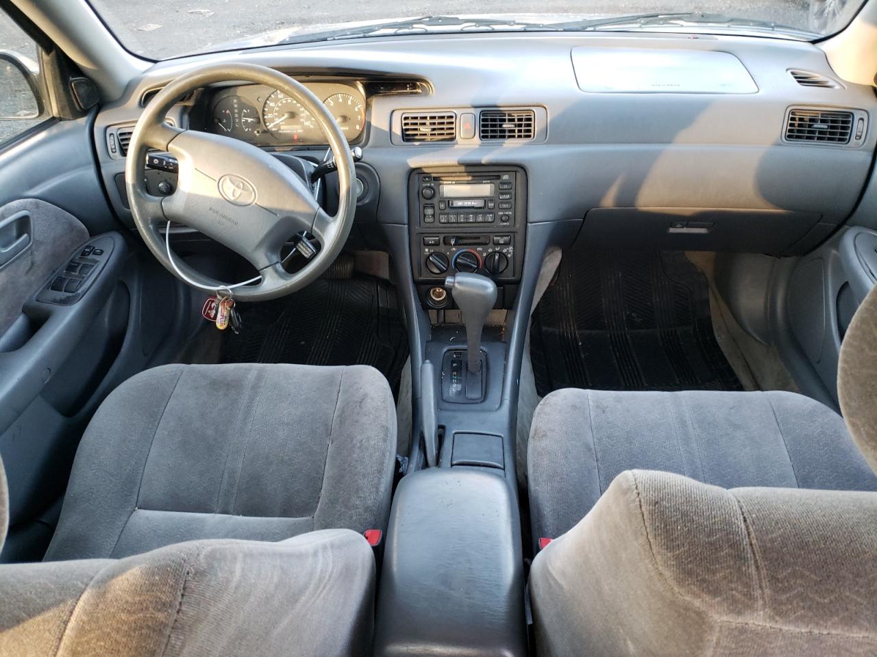 JT2BF22K2X0195099 1999 Toyota Camry Le