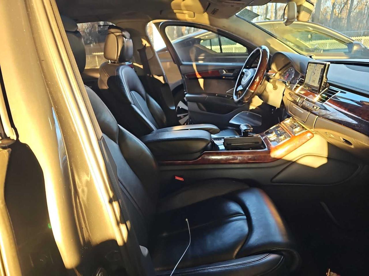 WAURVAFD9BN005337 2011 Audi A8 L Quattro