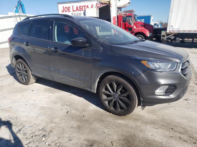 VIN 1FMCU0GD7KUC23122 2019 FORD ESCAPE no.4