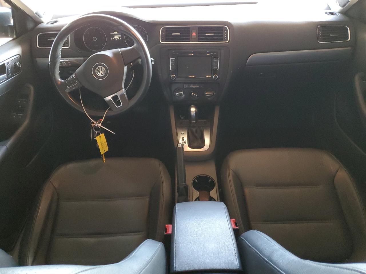 3VWLL7AJ6EM373467 2014 Volkswagen Jetta Tdi