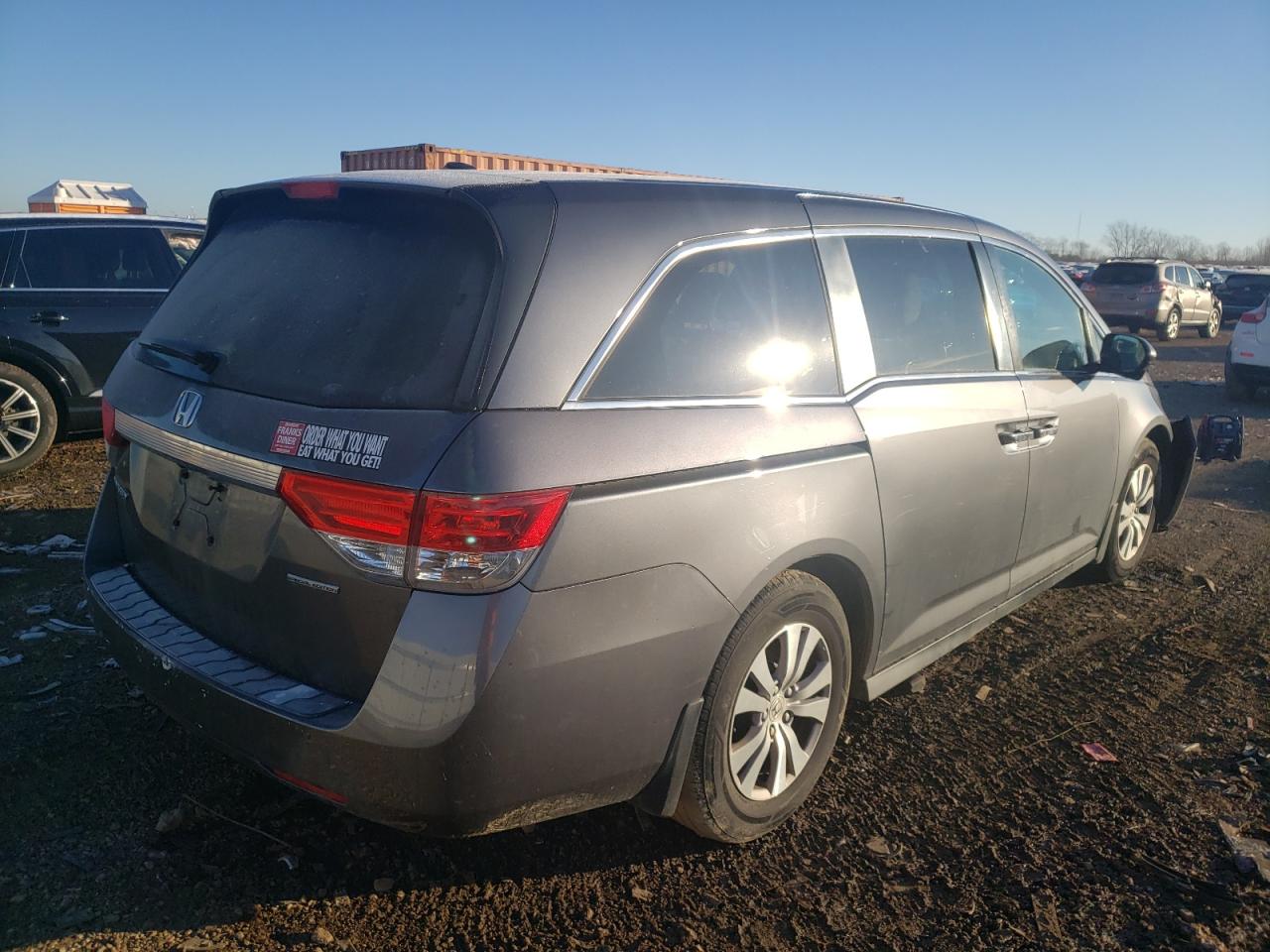 5FNRL5H35HB022356 2017 Honda Odyssey Se