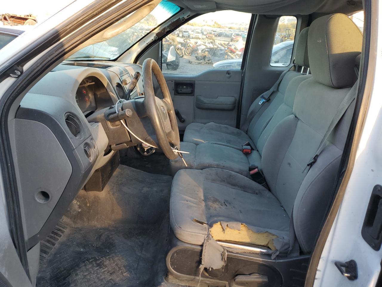 1FTRF12247KD51194 2007 Ford F150