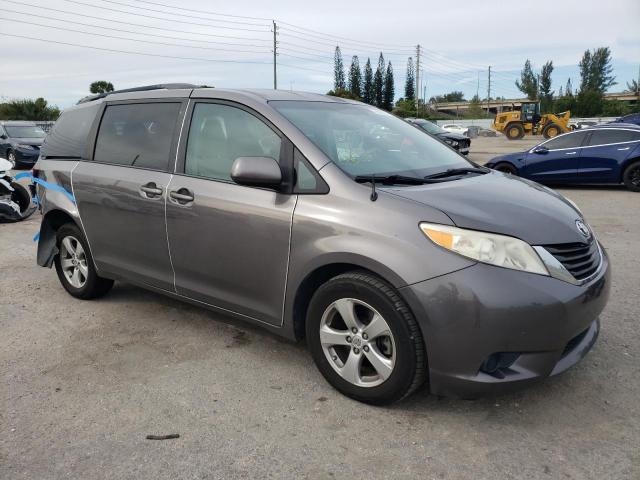 5TDKK3DC6DS327689 | 2013 Toyota sienna le