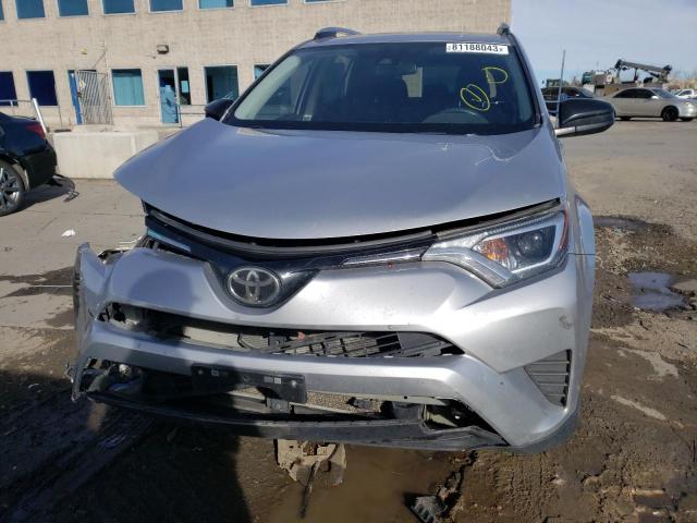 2T3BFREV8JW728436 | 2018 TOYOTA RAV4 LE