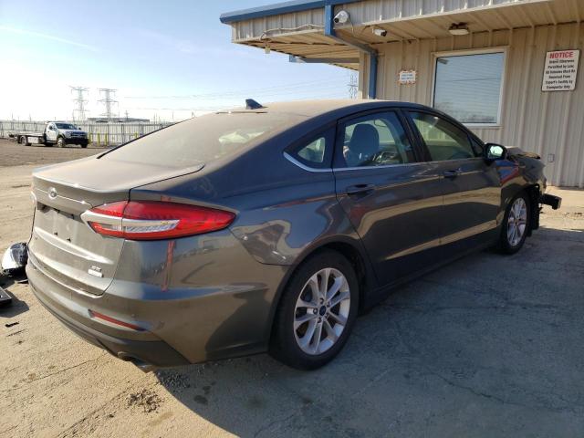 3FA6P0HD4LR248047 Ford Fusion SE 3